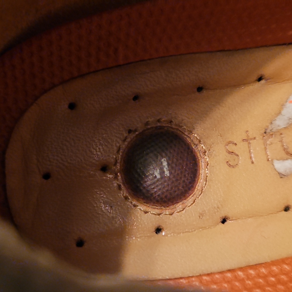 Clarks Dark Brown Leather Structured Unlooped Siz… - image 8